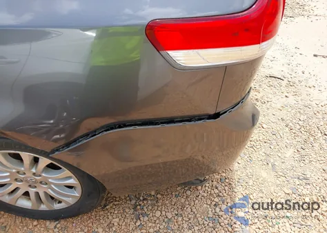 2013 Toyota Sienna Xle V6 8 Passenger из США, поврежденный, VIN 5TDYK3DC4DS372947